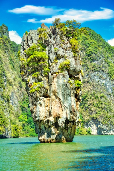 james bond island