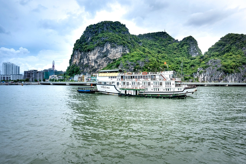 Ha Long Bay Vietnam